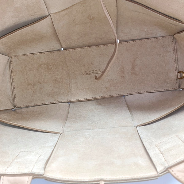 Arco Small Lambskin Beige