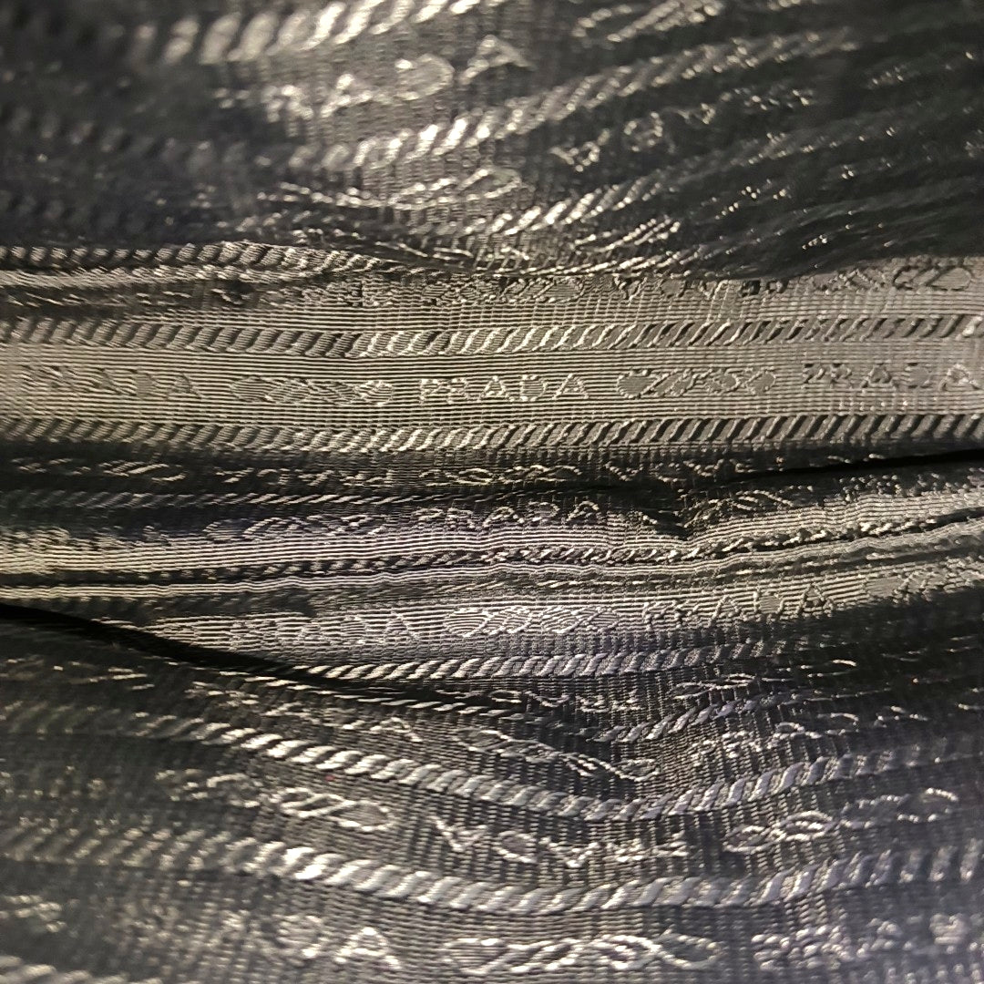 Re-Edition2005 Nylon Black