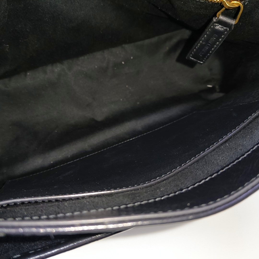 NIKI Medium Chevron Calfskin Black