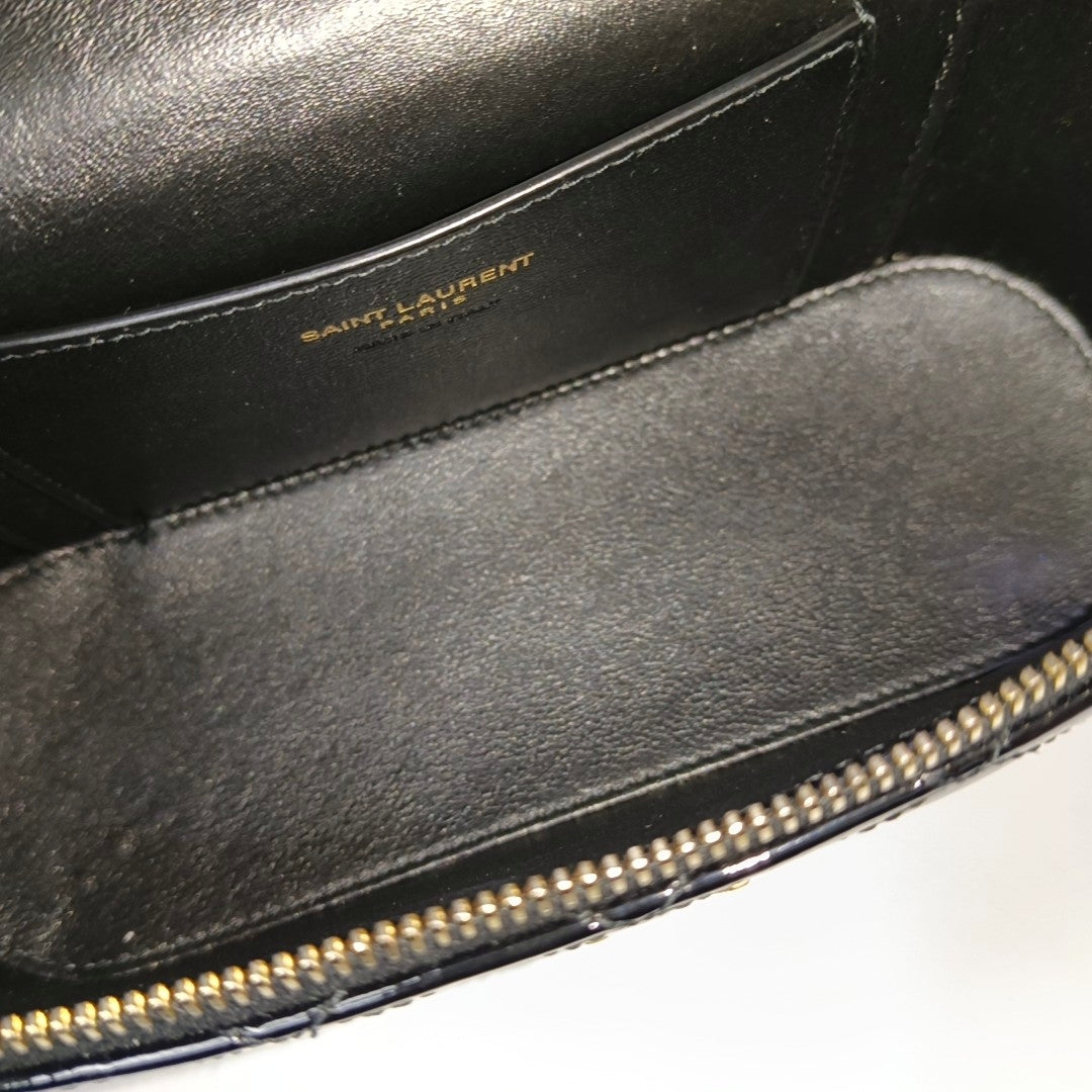 80'S VANITY Quilted Patent Leather Black