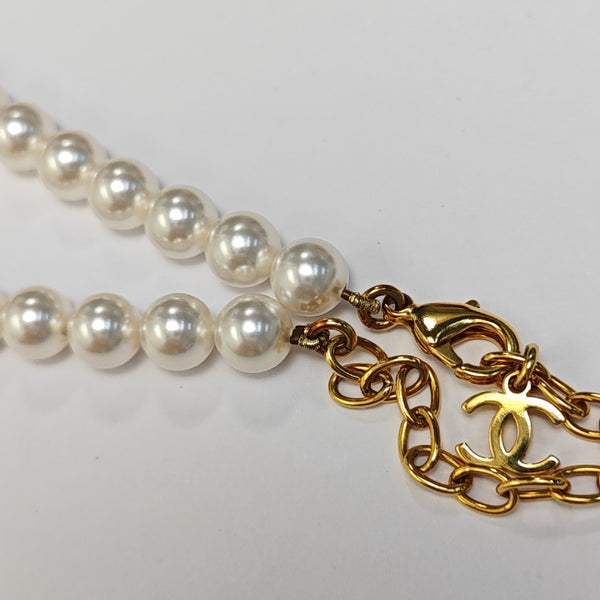 Metal White Necklace