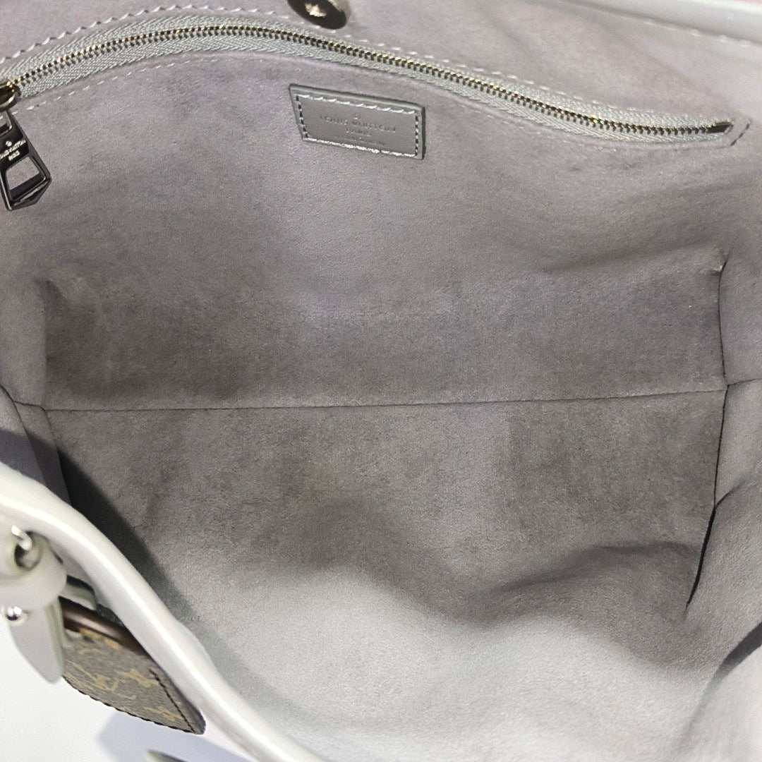 CARRYALL Small Lambskin Gray