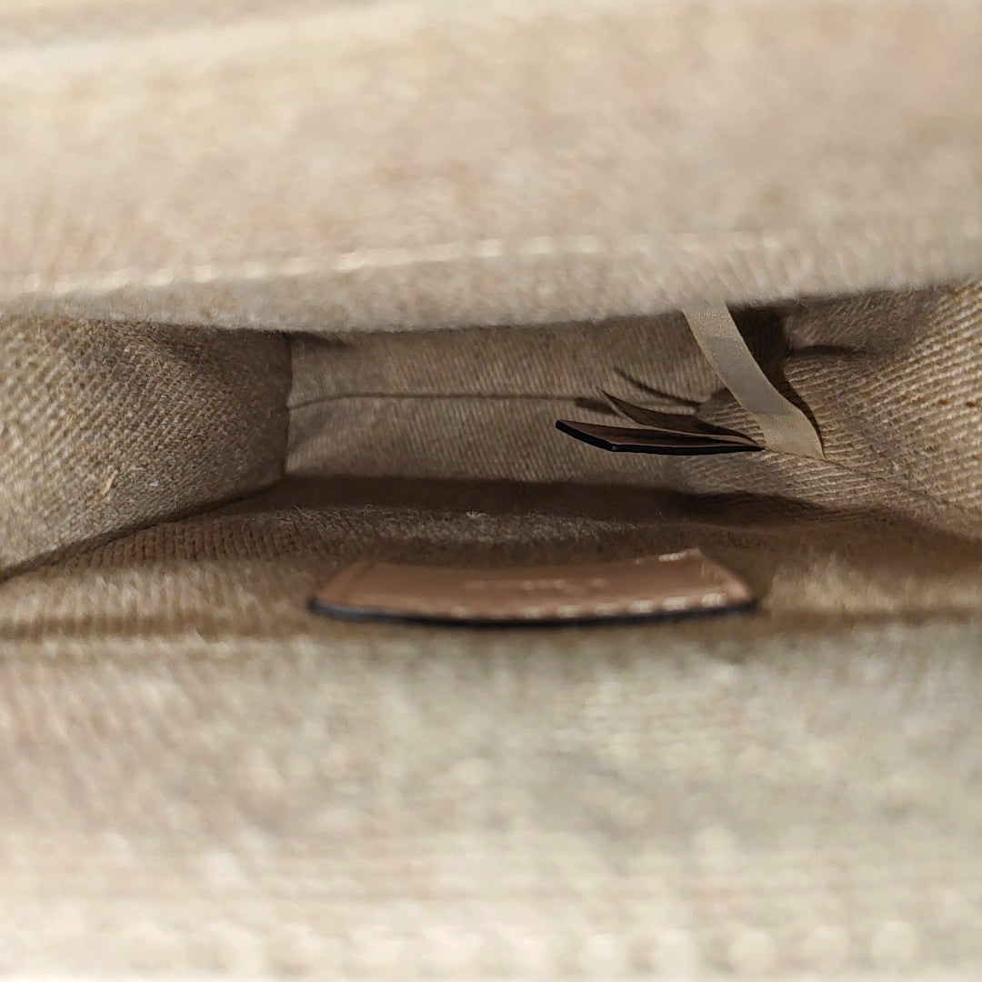 Authenticated pre-owned  Woody Fabric Beige - Shoulder Bag at Looply