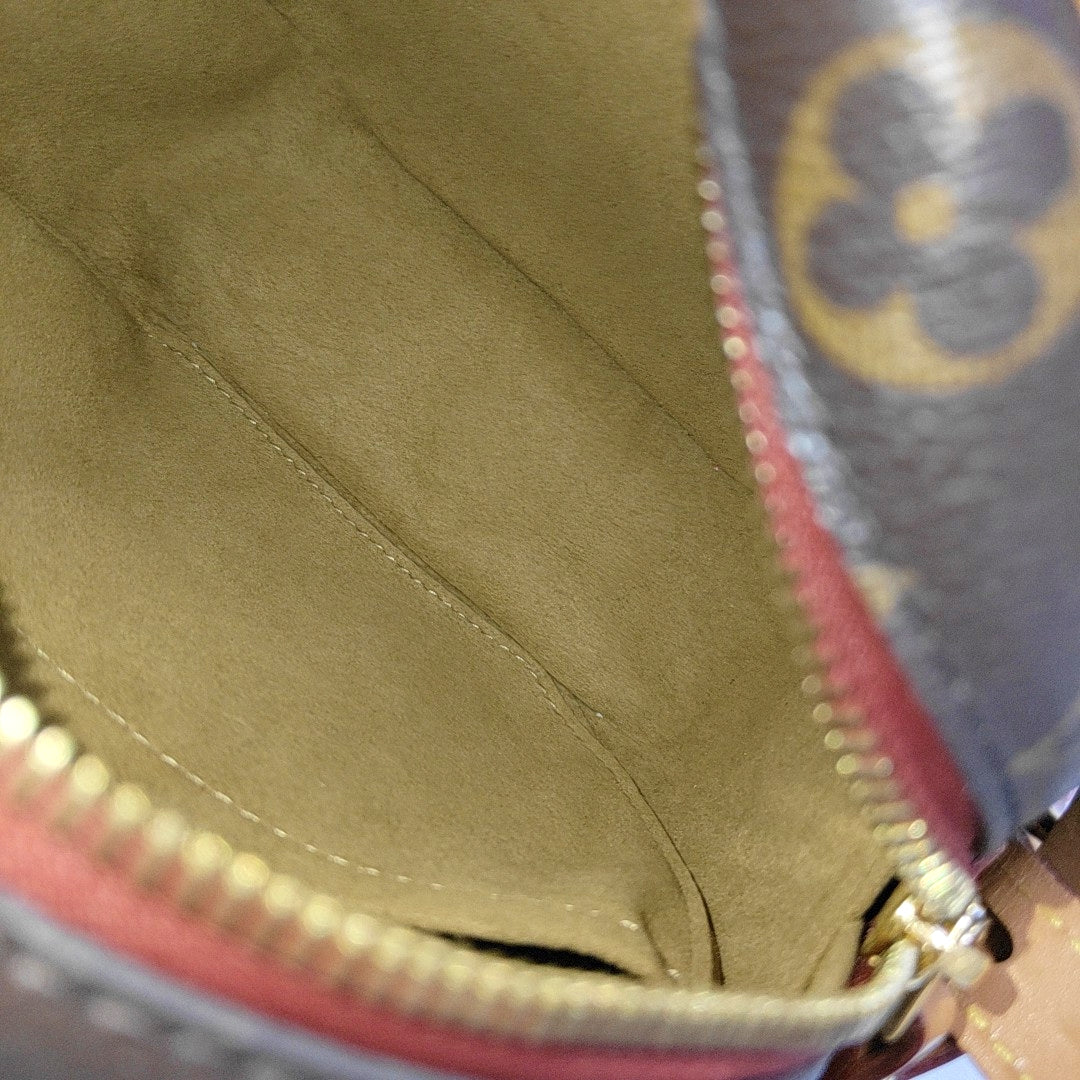 BOITE CHAPEAU PM Monogram Coated Canvas Brown