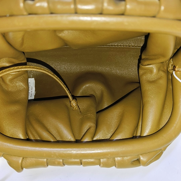 The Pouch Mini Calfskin Brown