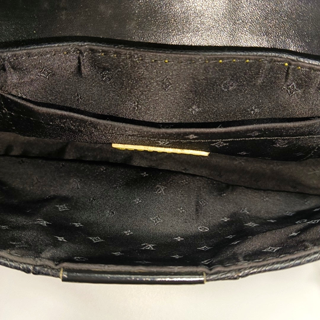 LE SUPERBE Calfskin Black
