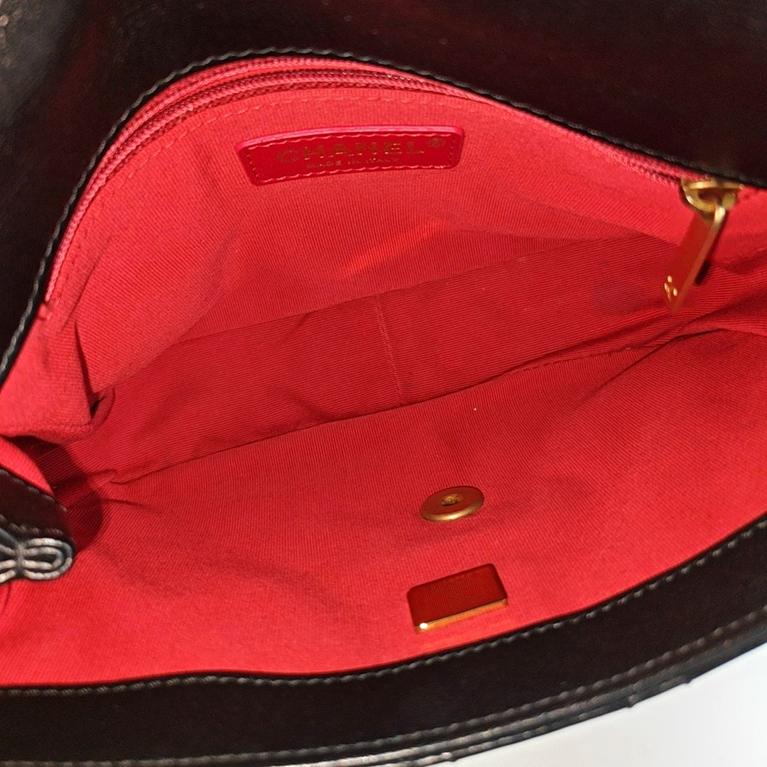 Quilted Calfskin Shoulder Bag Black