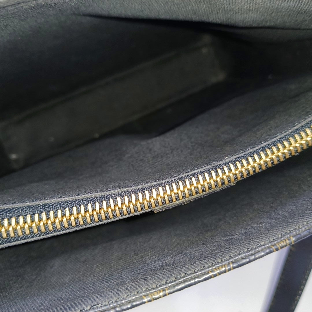 Coated Canvas Black