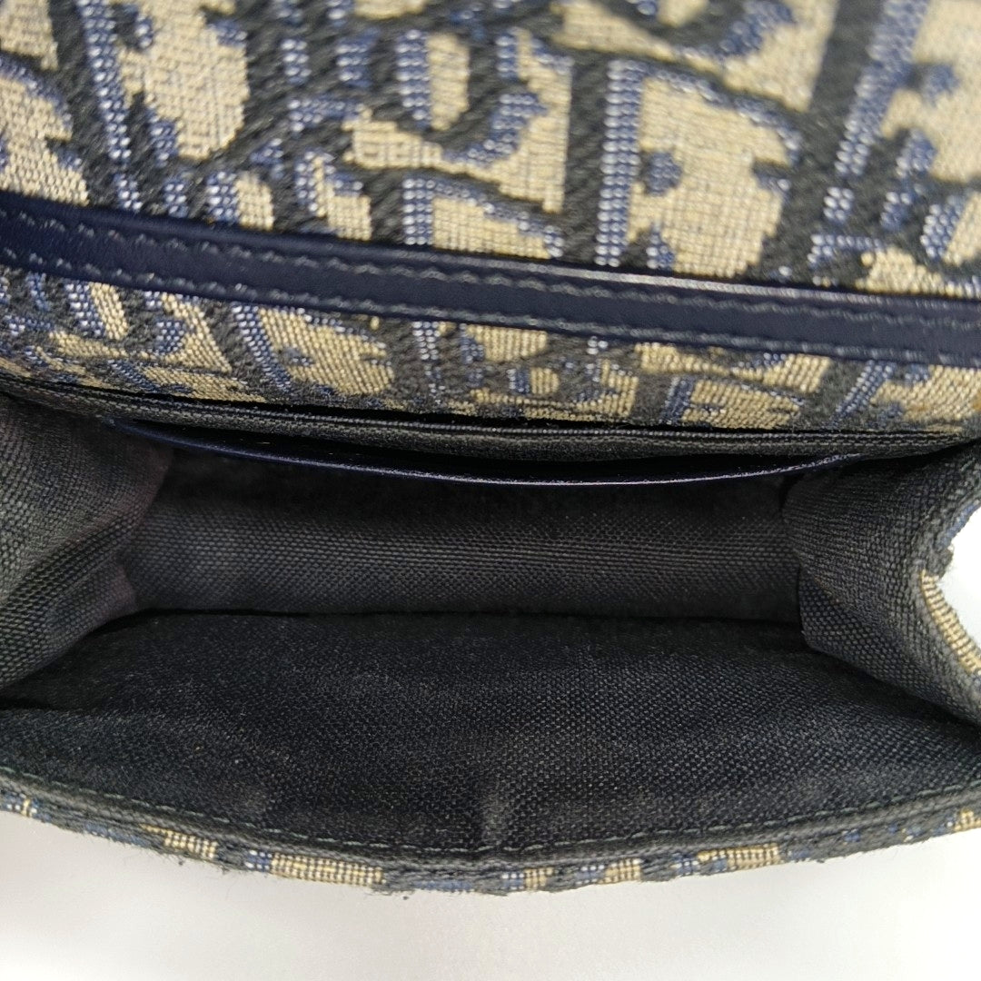 30 Montaigne Oblique Canvas Blue