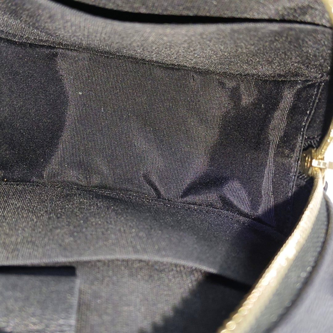 Authenticated pre-owned  FILIGREE Quilted Grained Calfskin Black - Crossbody Bag at Looply