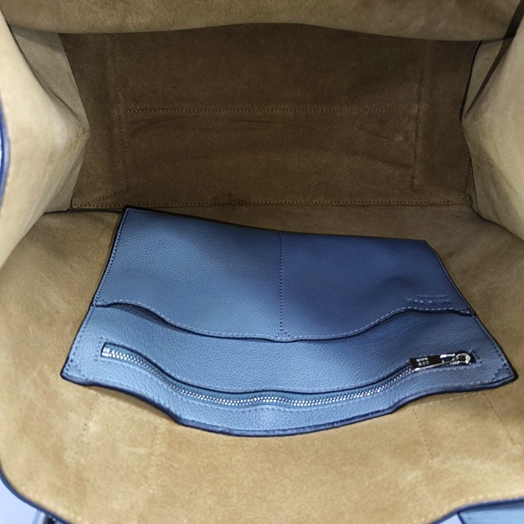 Buckle Calfskin Gray