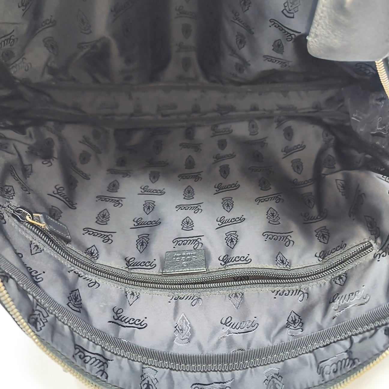 Signature Calfskin Black