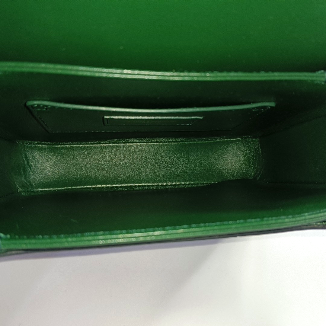 LE 61 Calfskin Green
