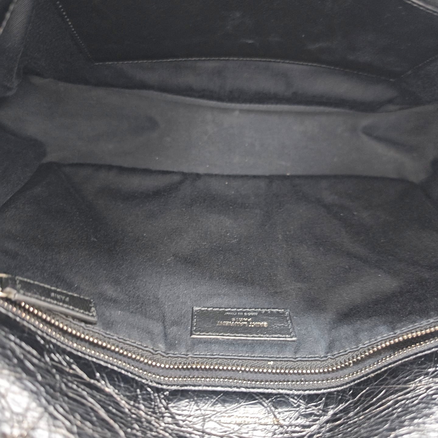 NIKI Large Chevron Calfskin Black
