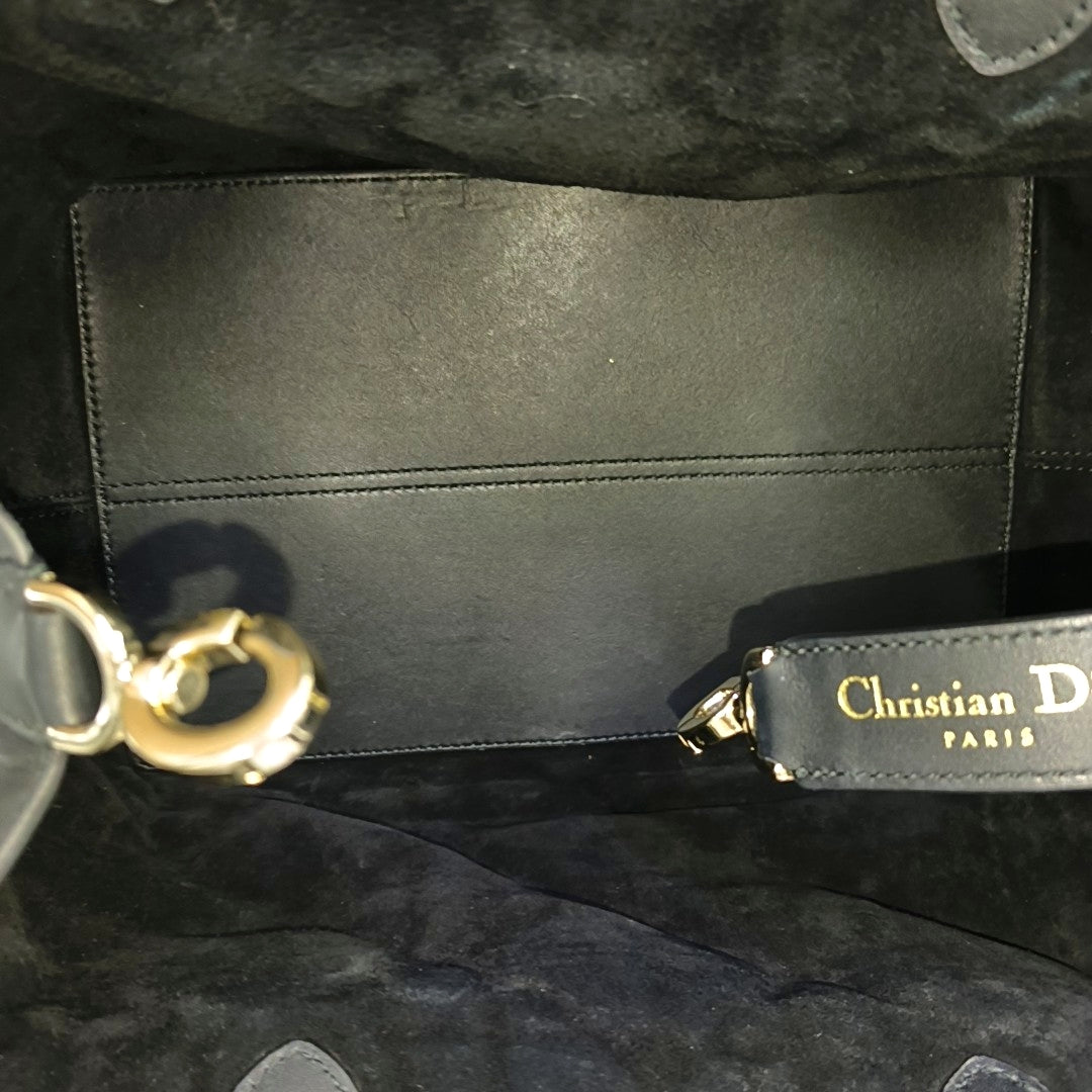 Toujours Medium Cannage Calfskin Black