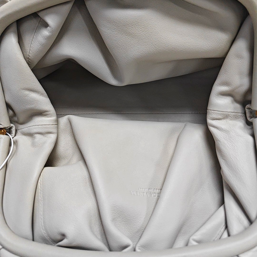 The Pouch Calfskin White