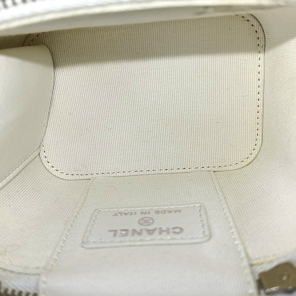 VANITY CASE Mini Quilted Grained Calfskin White