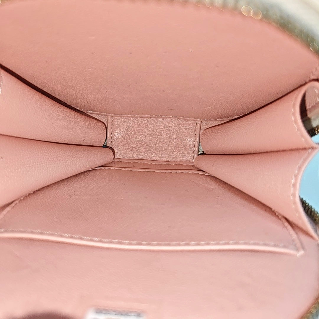ROUND Quilted Lambskin White
