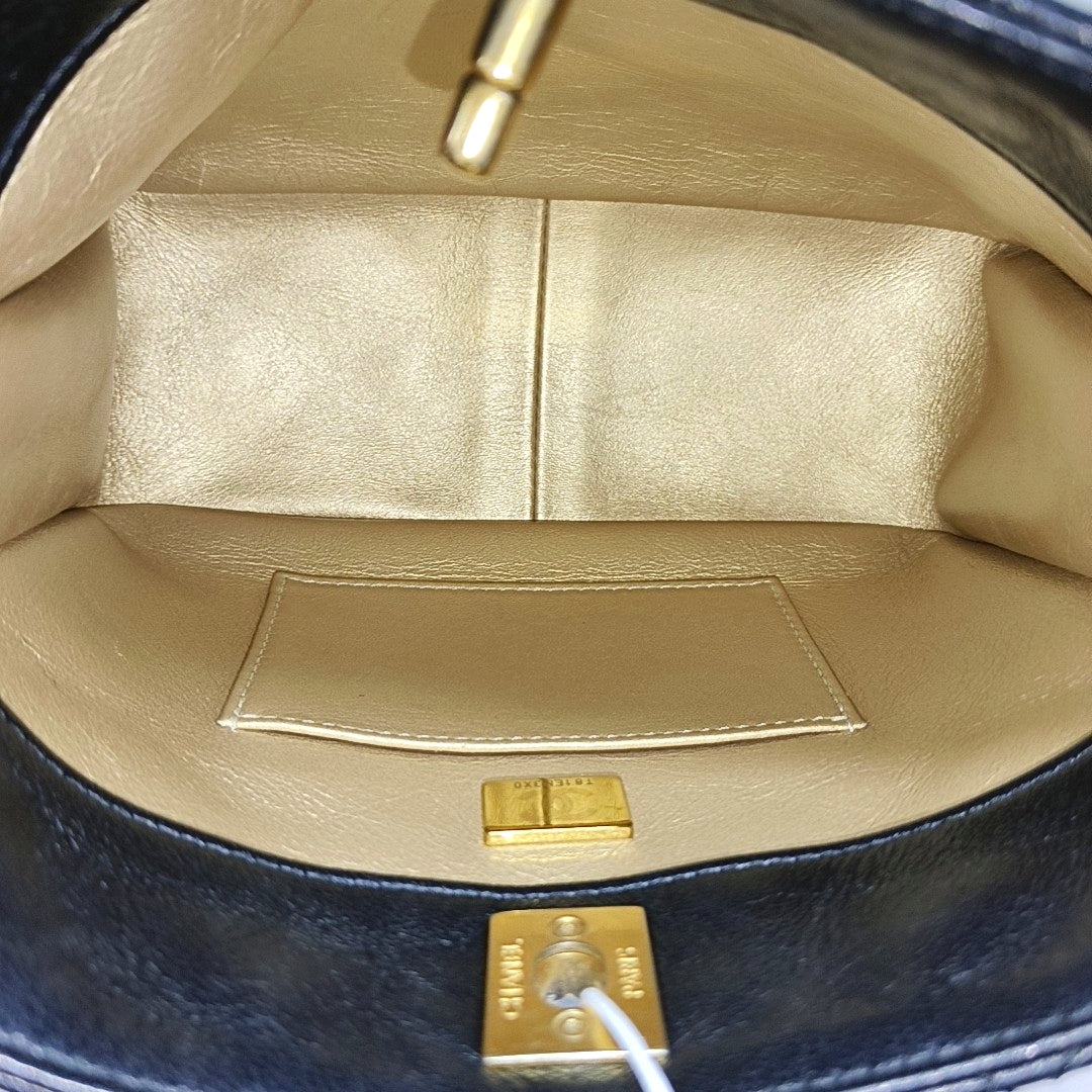 Quilted Lambskin Crossbody Bag Black