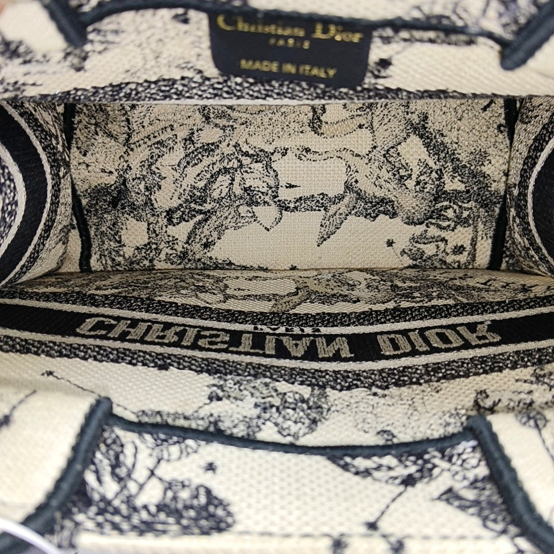 Authenticated pre-owned  Book Tote Small Canvas White - Tote Bag at Looply