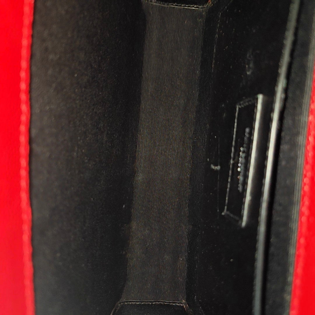 ENVELOPE Medium Quilted Calfskin Red