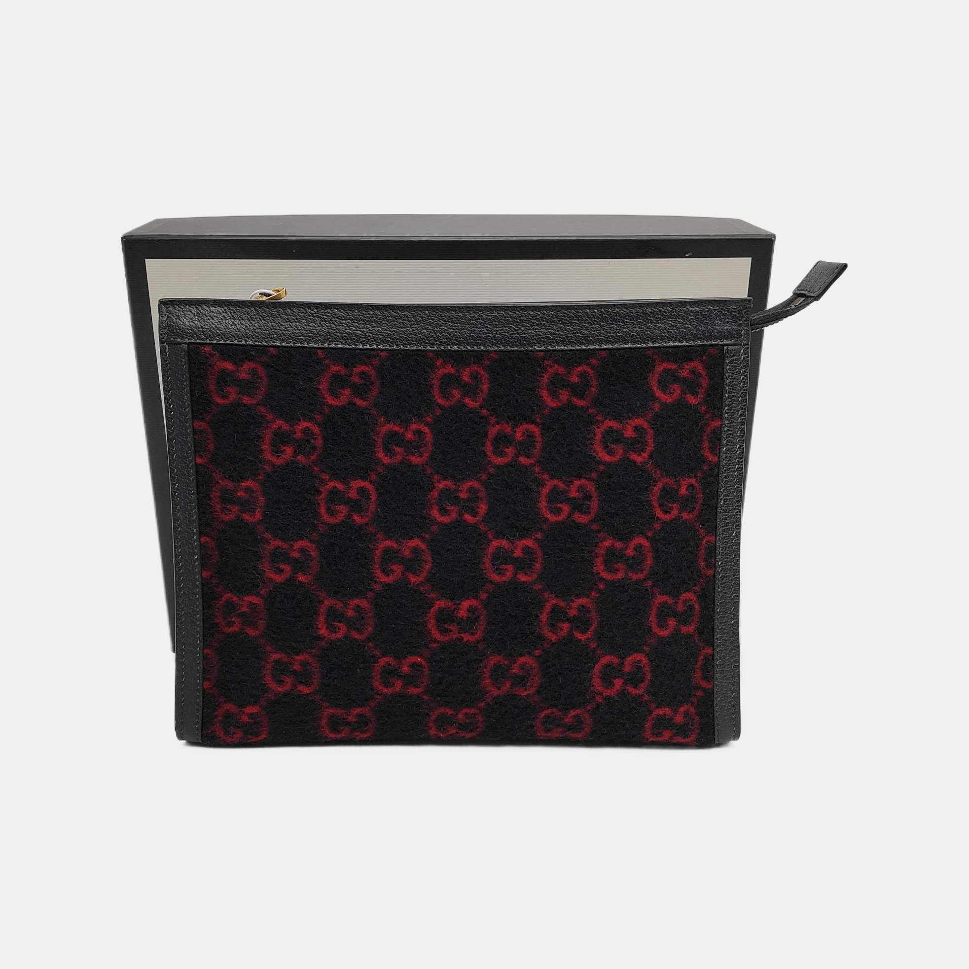 Monogram Felt Black