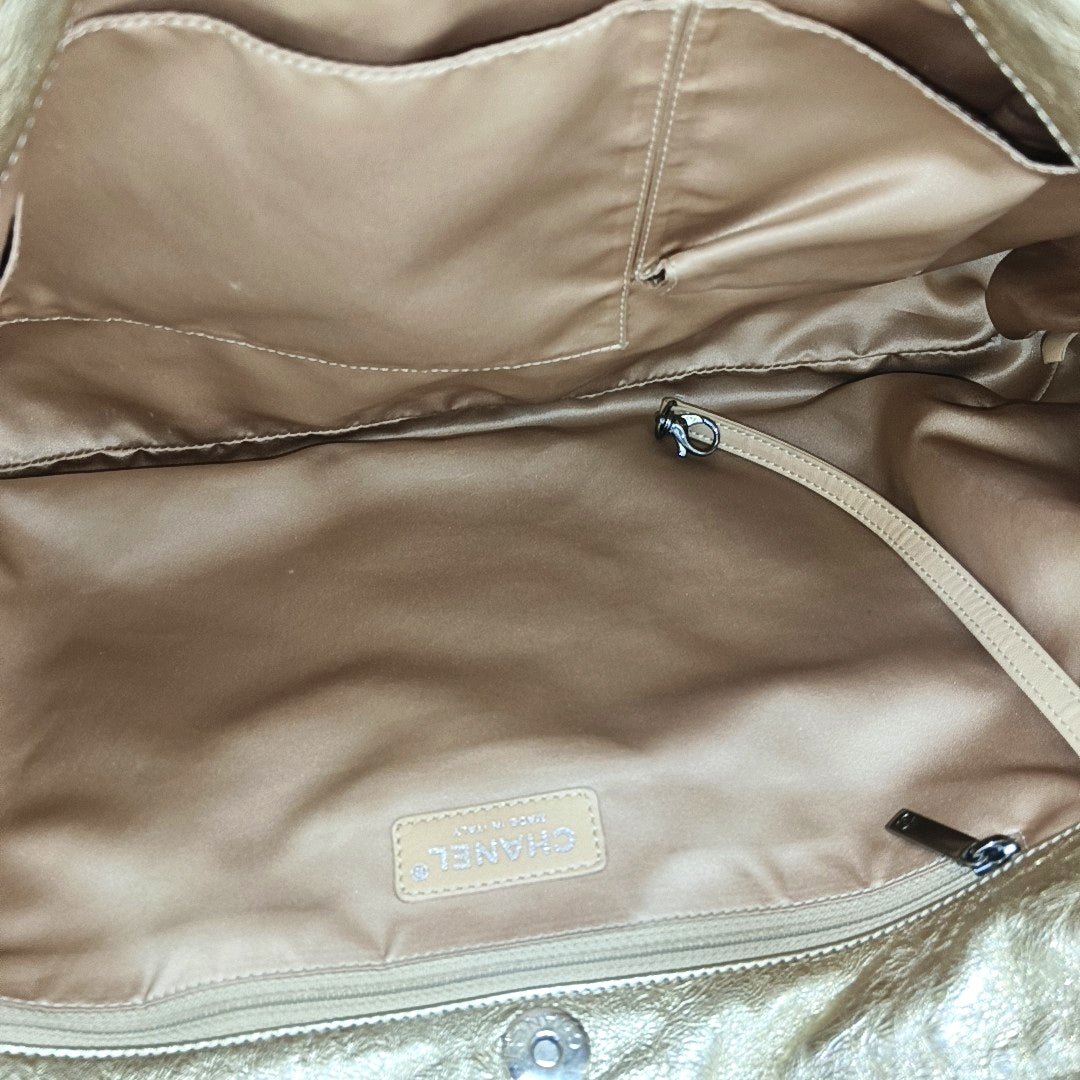 Calfskin Shoulder Bag Gold