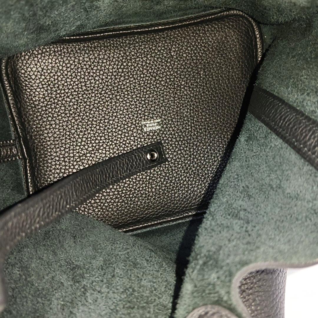 Authenticated pre-owned  Picotin Lock 22 Clemence Black - Bucket Bag at Looply