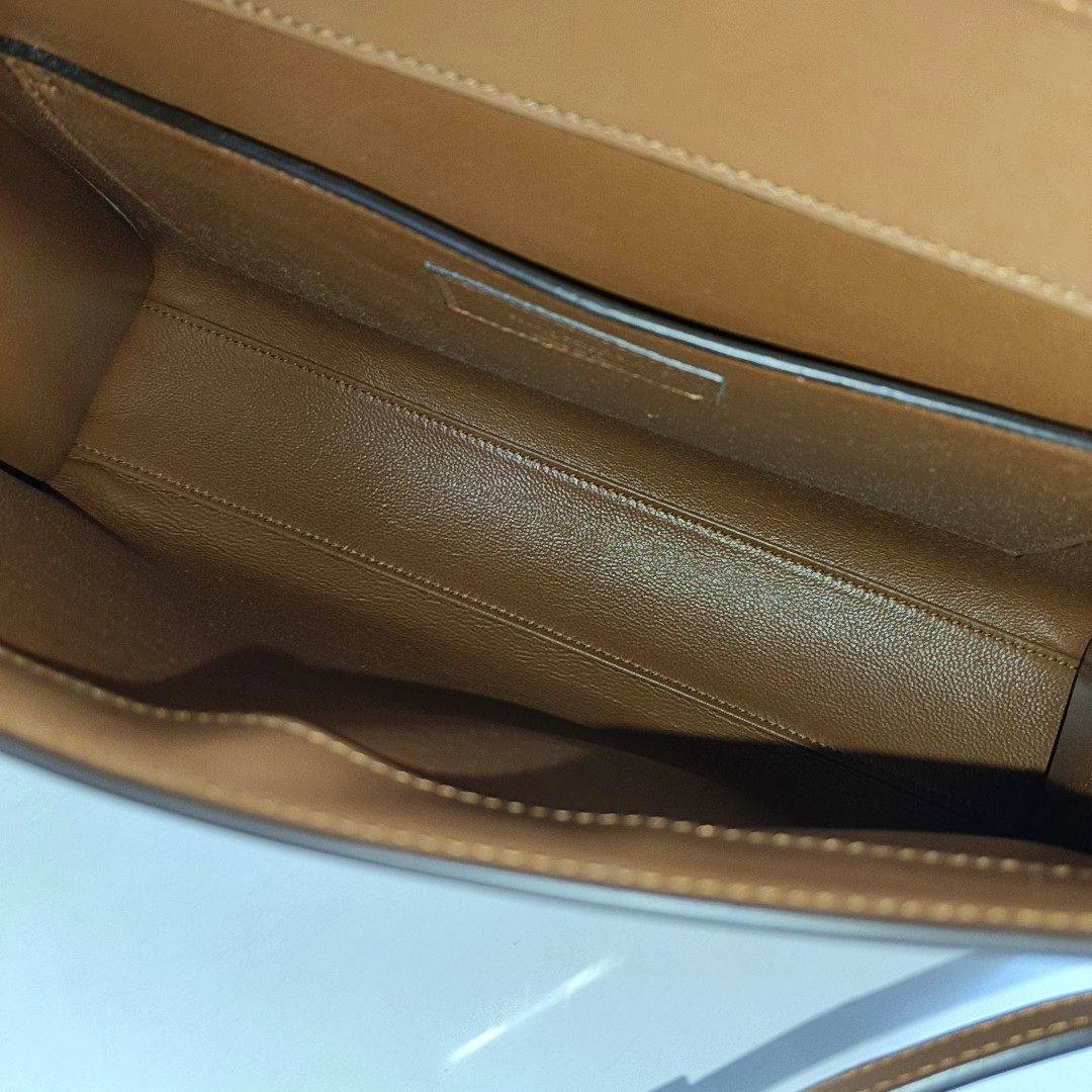 MANHATTAN Calfskin Brown