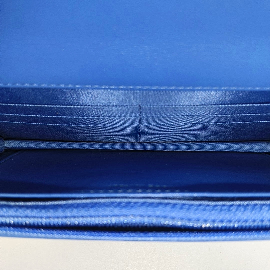 CHANEL 19 WOC Quilted Lambskin Blue