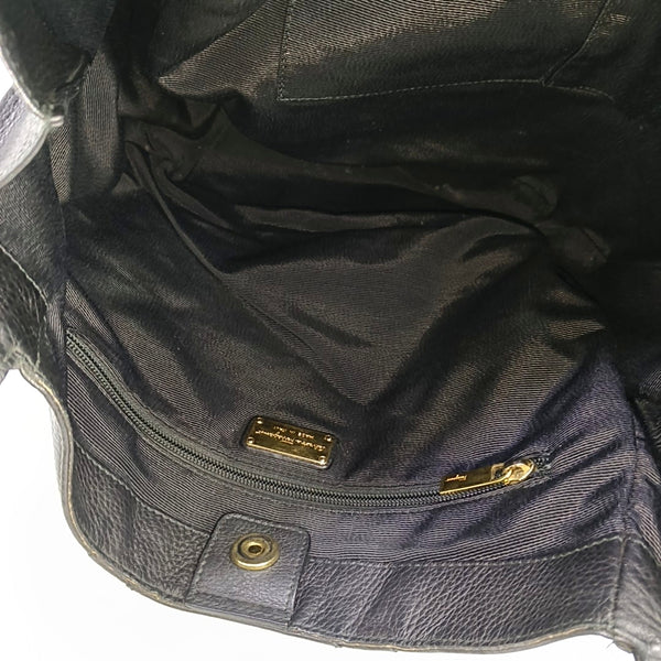 Gancini Quilted Calfskin Black