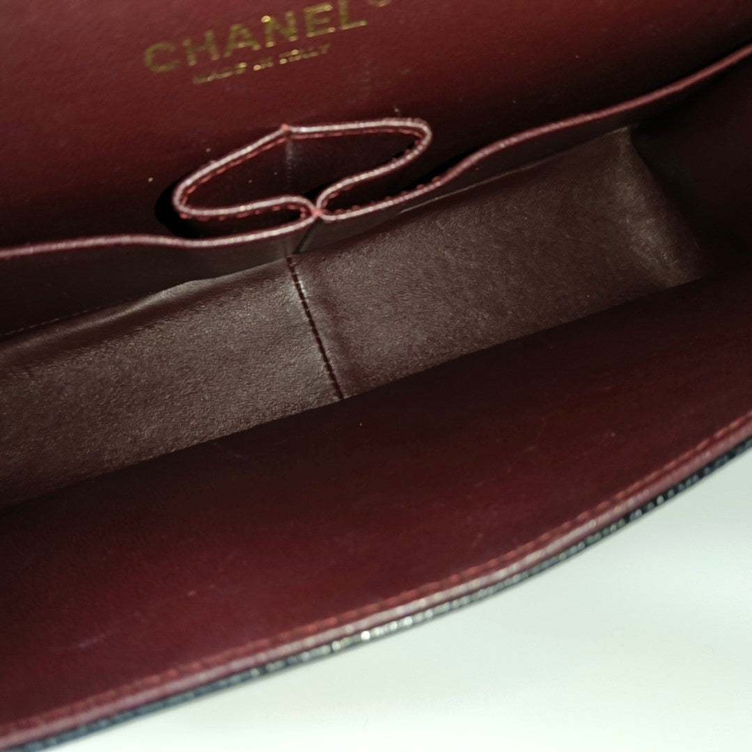 CLASSIC FLAP Jumbo Quilted Grained Calfskin Black