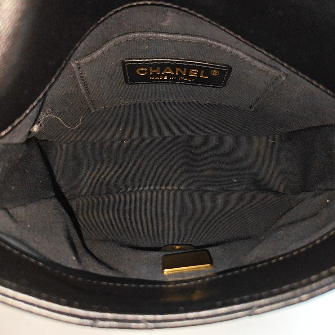 Quilted Lambskin Shoulder Bag Black