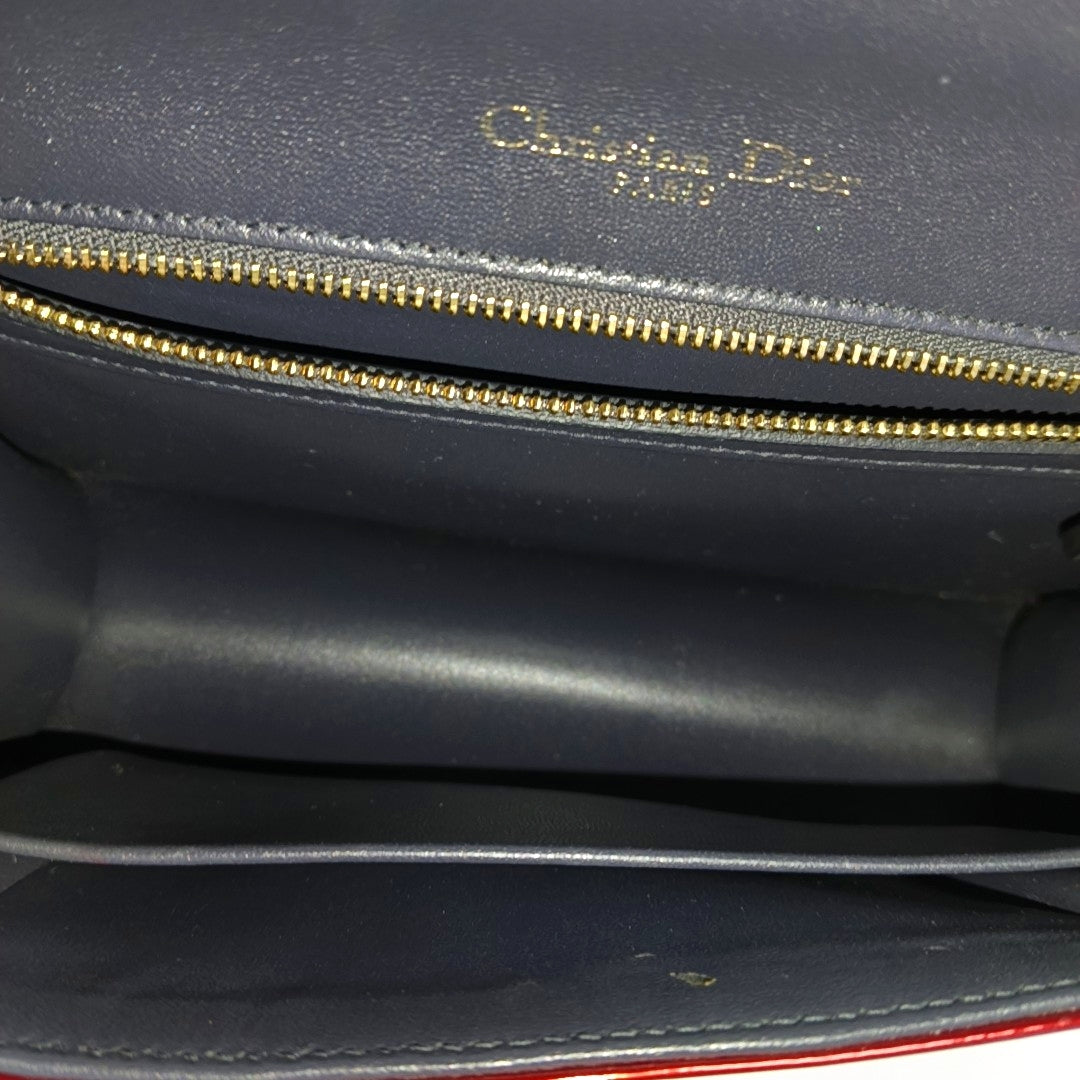 Authenticated pre-owned  Diorama Quilted Calfskin Red - Crossbody Bag at Looply