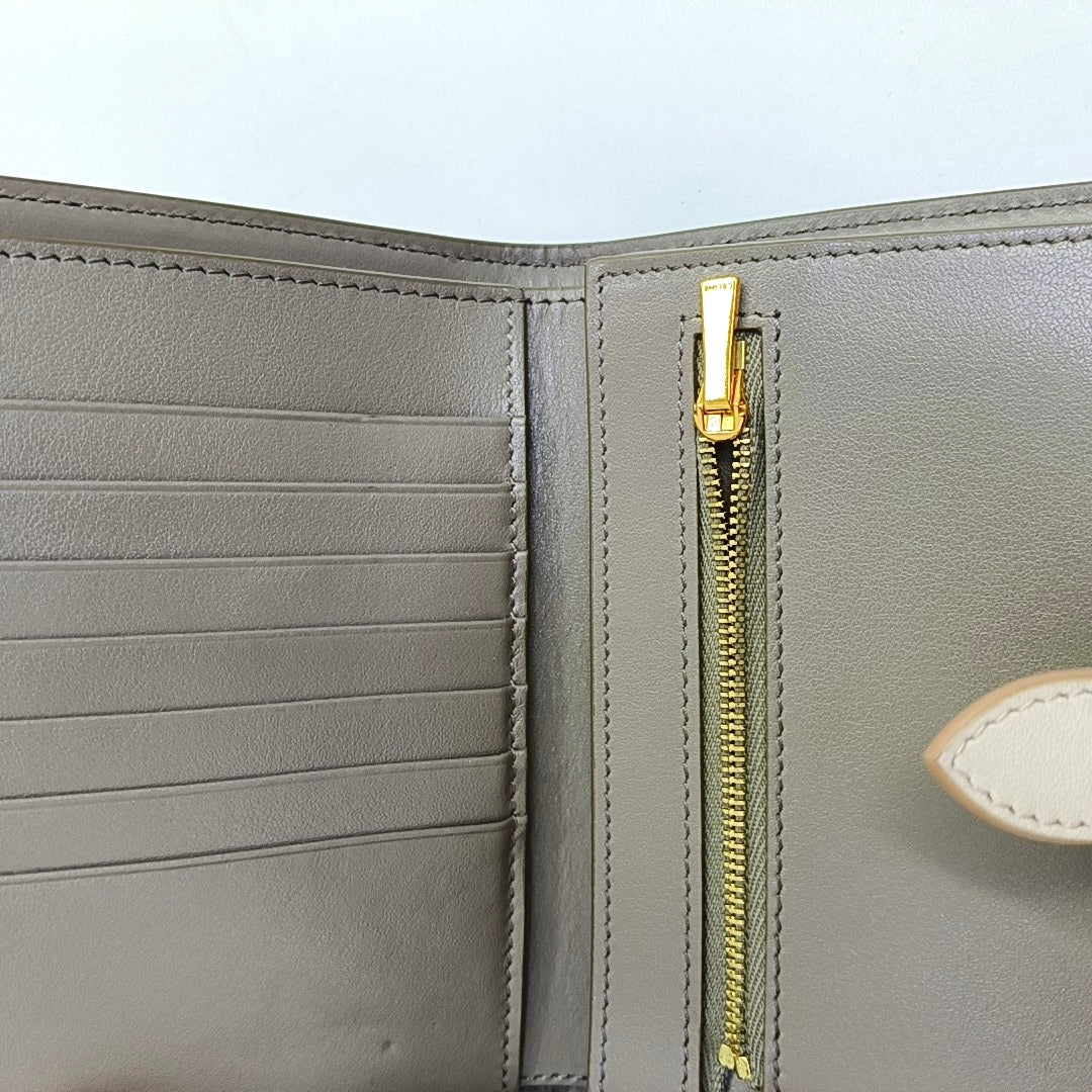 STRAP Medium Calfskin Gray