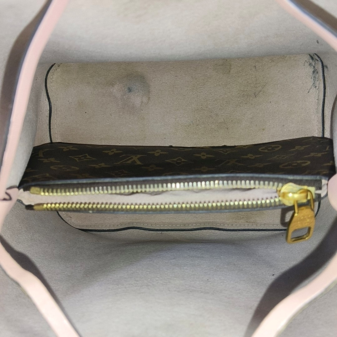 NÉONOÉ MM Monogram Coated Canvas Brown