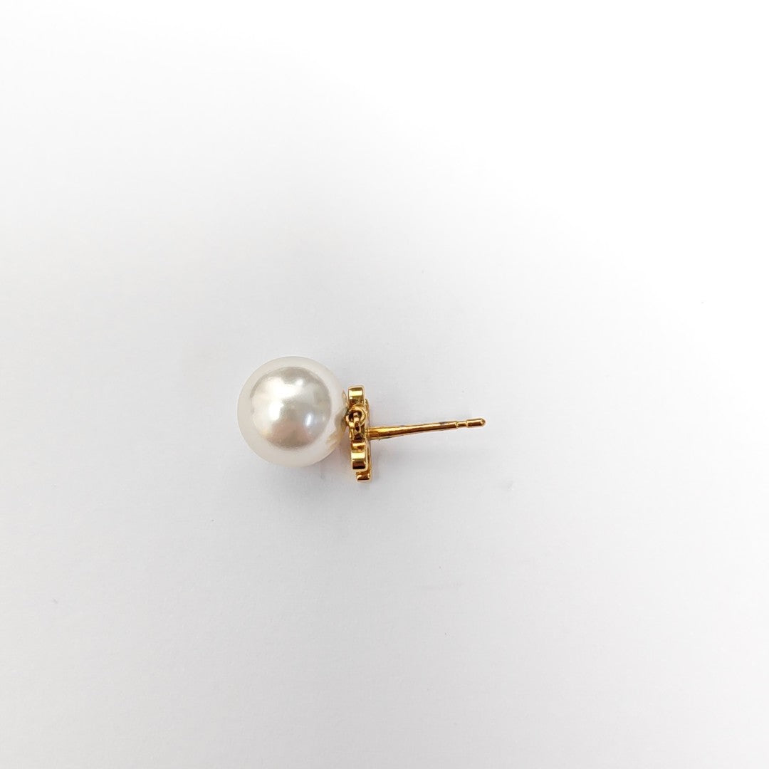 Metal Gold Stud Earrings