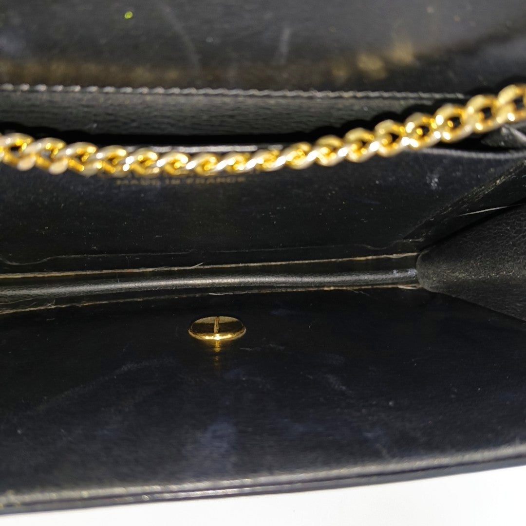 30 Montaigne Calfskin Black