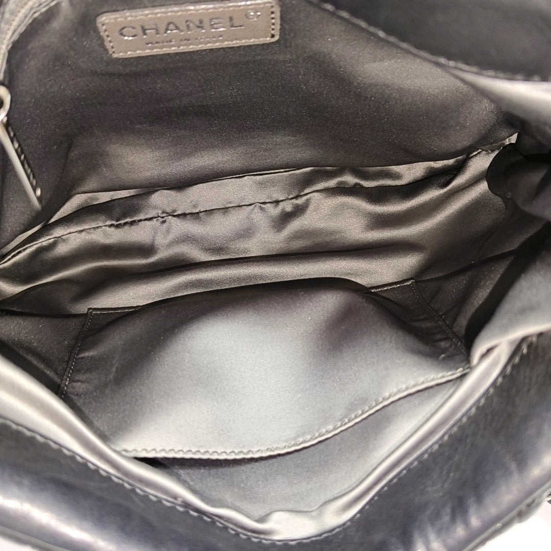 Quilted Calfskin Shoulder Bag Black