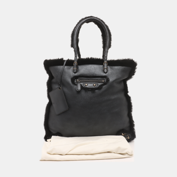 Authenticated pre-owned  Classic City Calfskin Black - Tote Bag at Looply