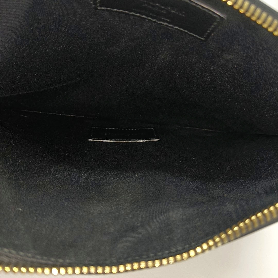 Calfskin Clutch Medium Black