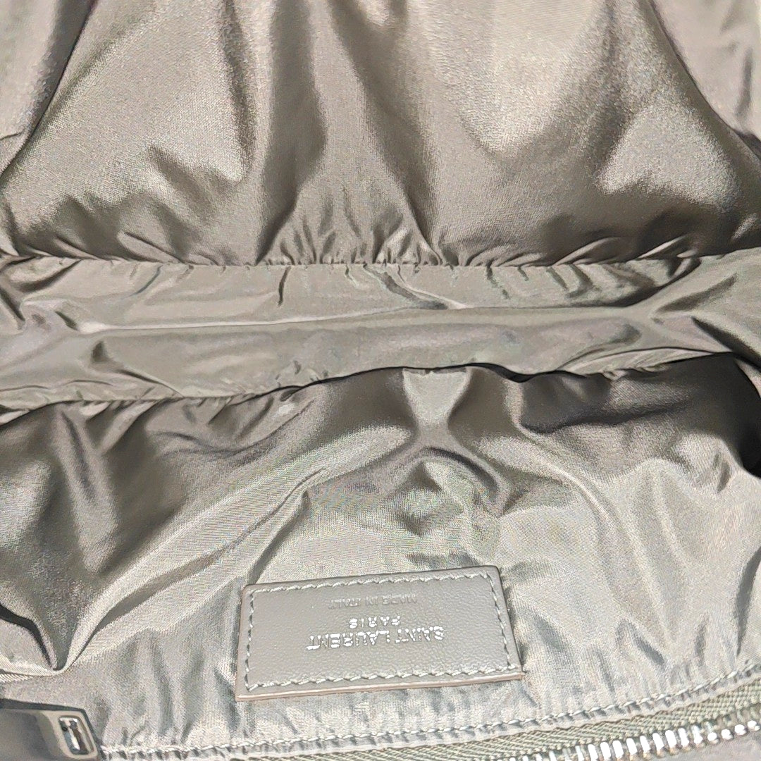 LE 5 À 7 Small Fabric Gray