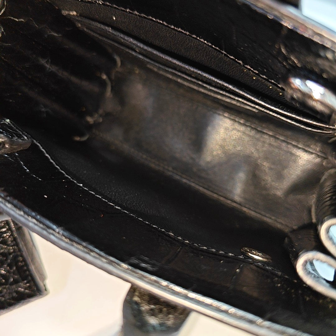 Authenticated pre-owned  SAC DE JOUR Calfskin Black - Tote Bag at Looply