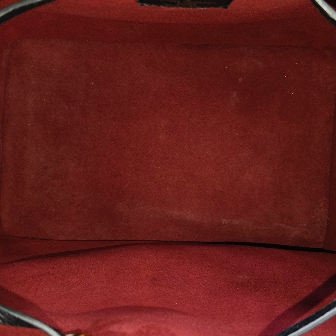 NÉONOÉ MM Calfskin Black