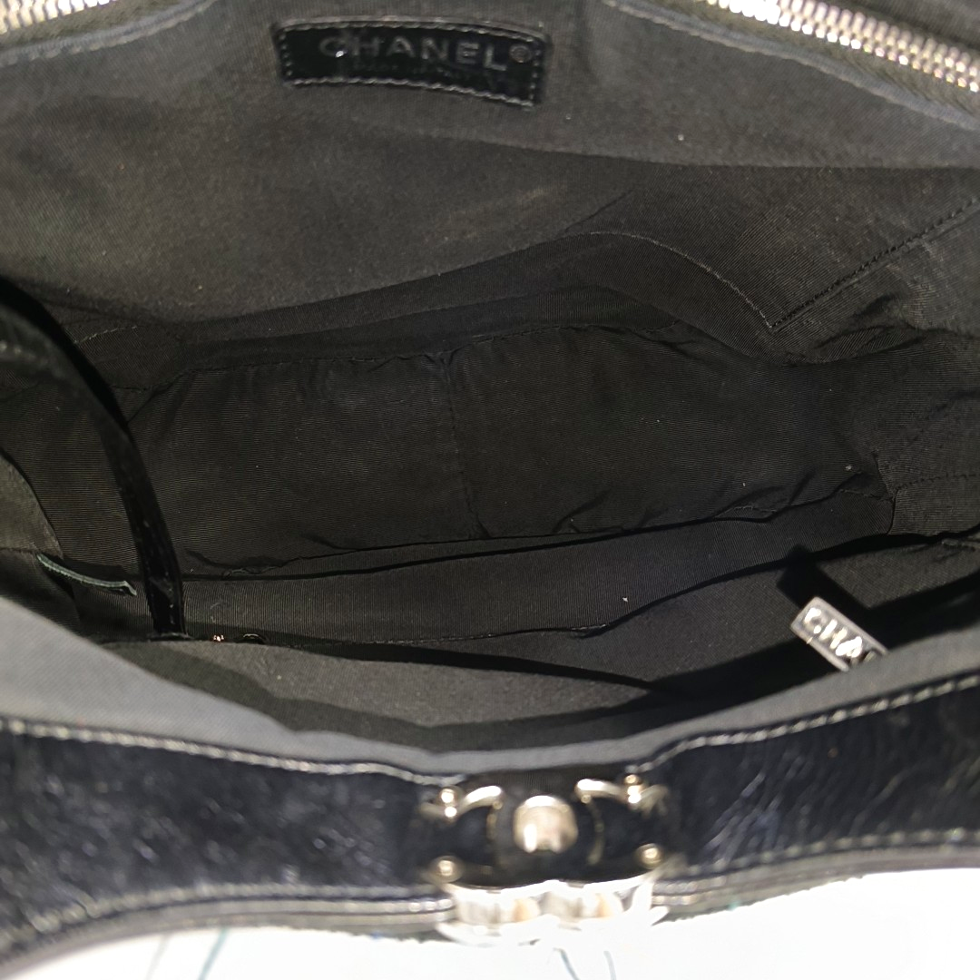 CHANEL 31 Quilted Calfskin Black
