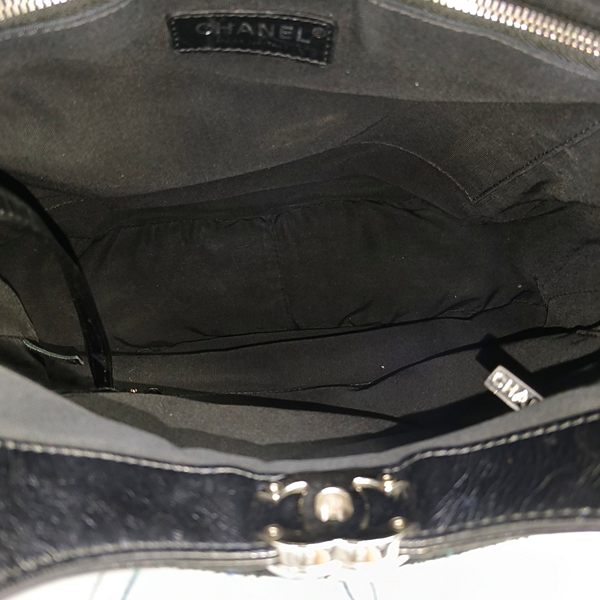 CHANEL 31 Quilted Calfskin Black