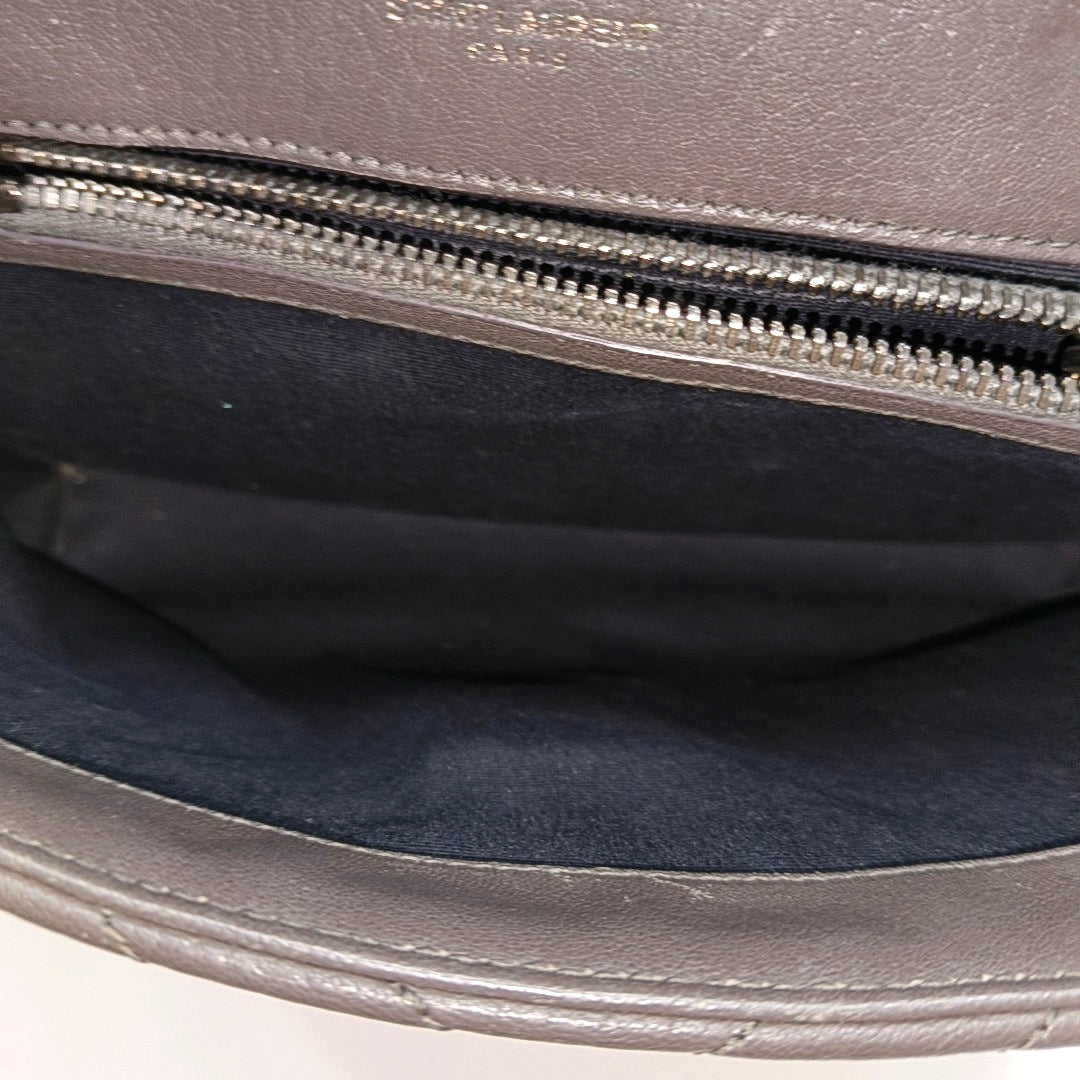 COLLEGE Medium Chevron Calfskin Gray