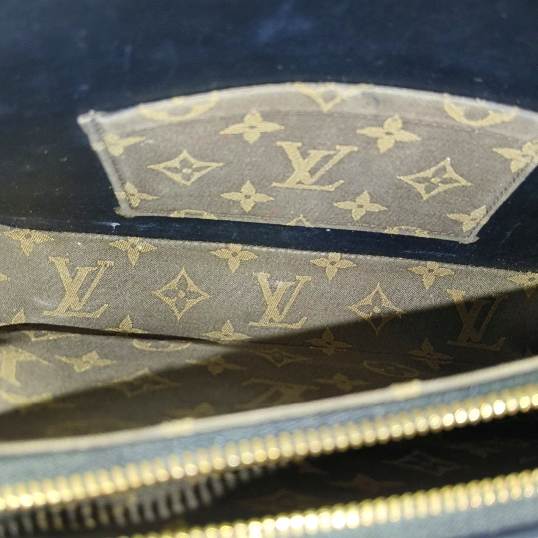 SWING Monogram Calfskin Black