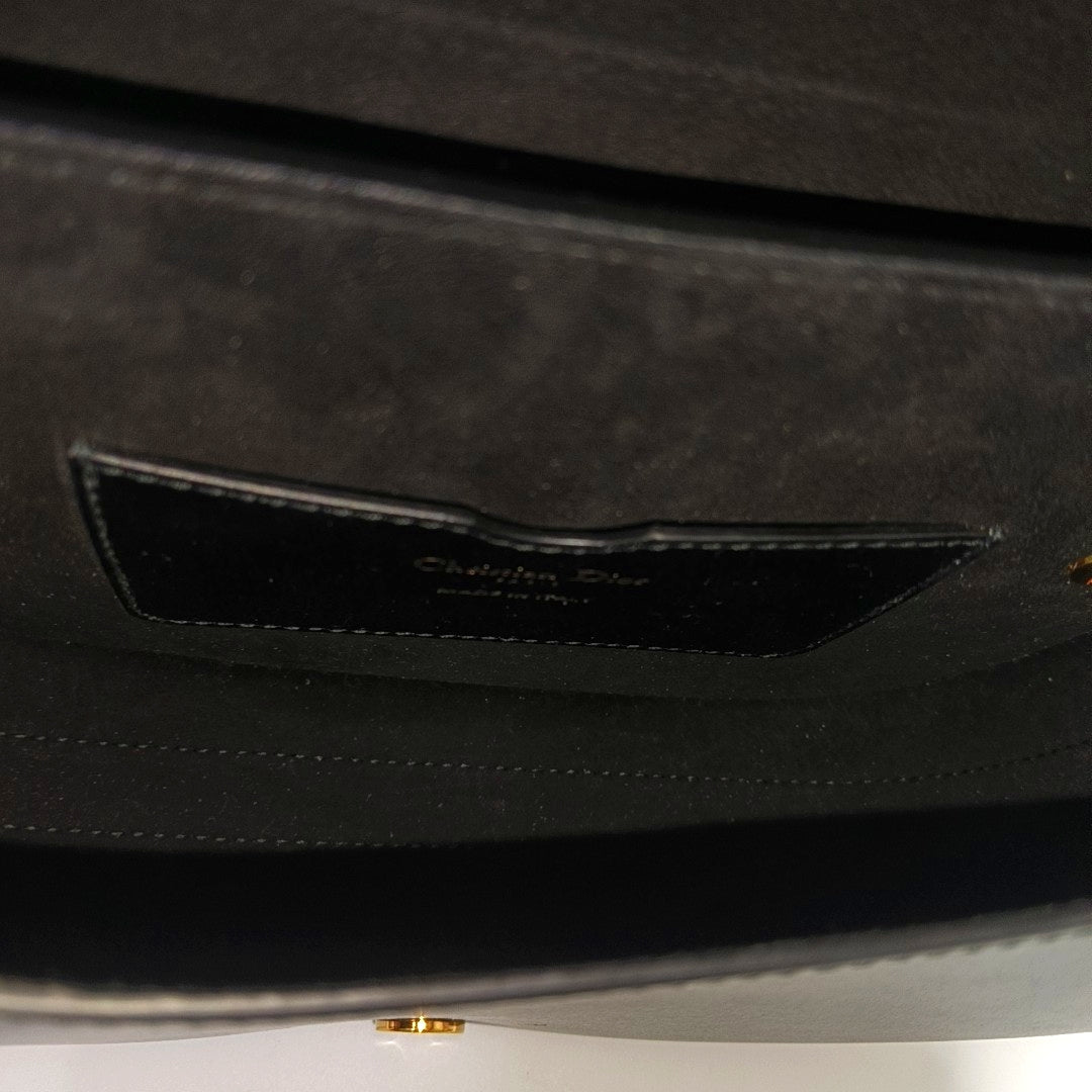 Authenticated pre-owned  Bobby Medium Calfskin Black - Shoulder Bag at Looply