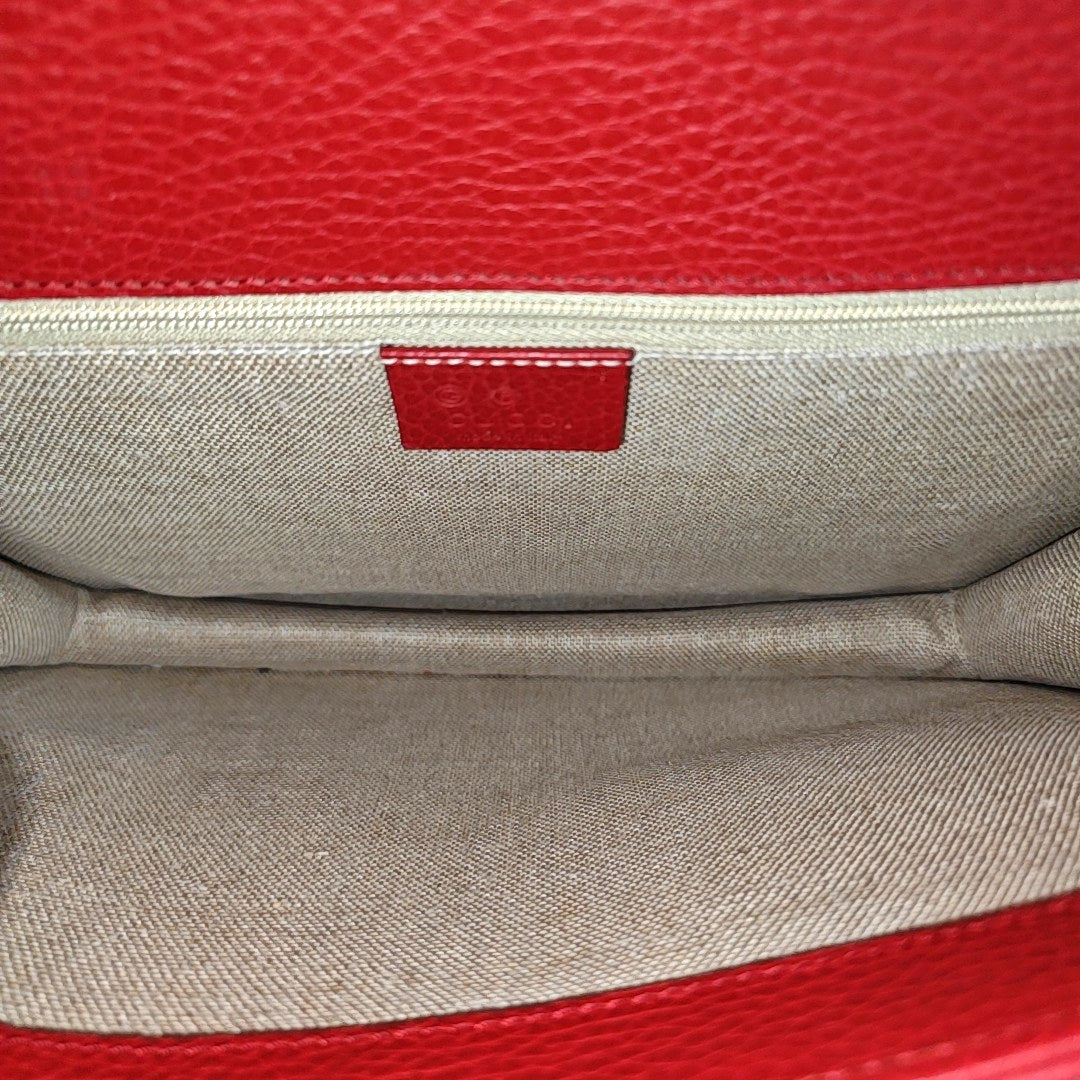 Interlocking G Large Calfskin Red
